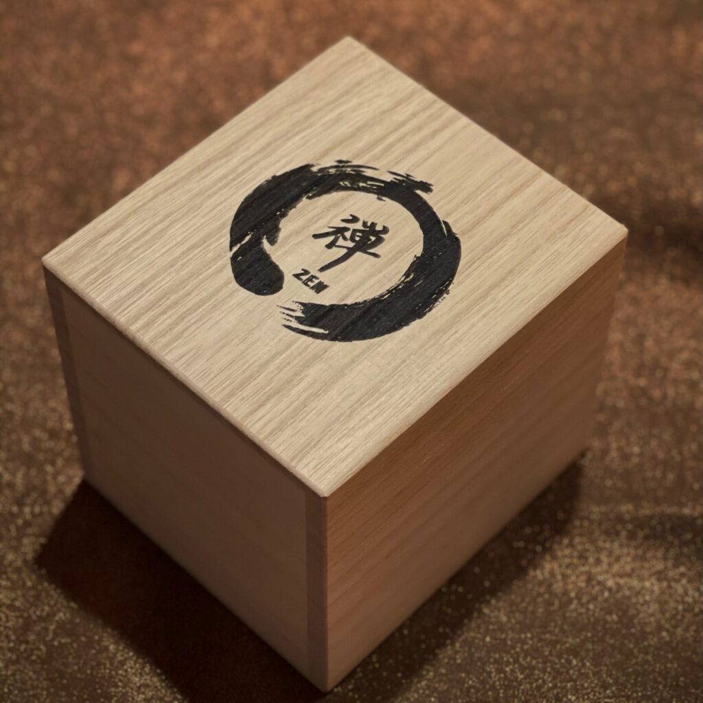 Zen, Japanese wood box "Kiribako"